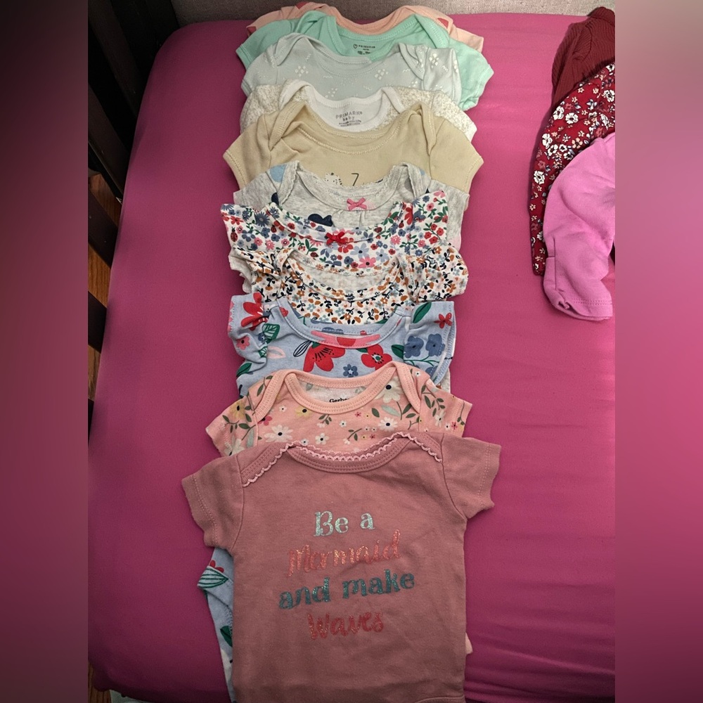 Baby girl clothes 0-3 months